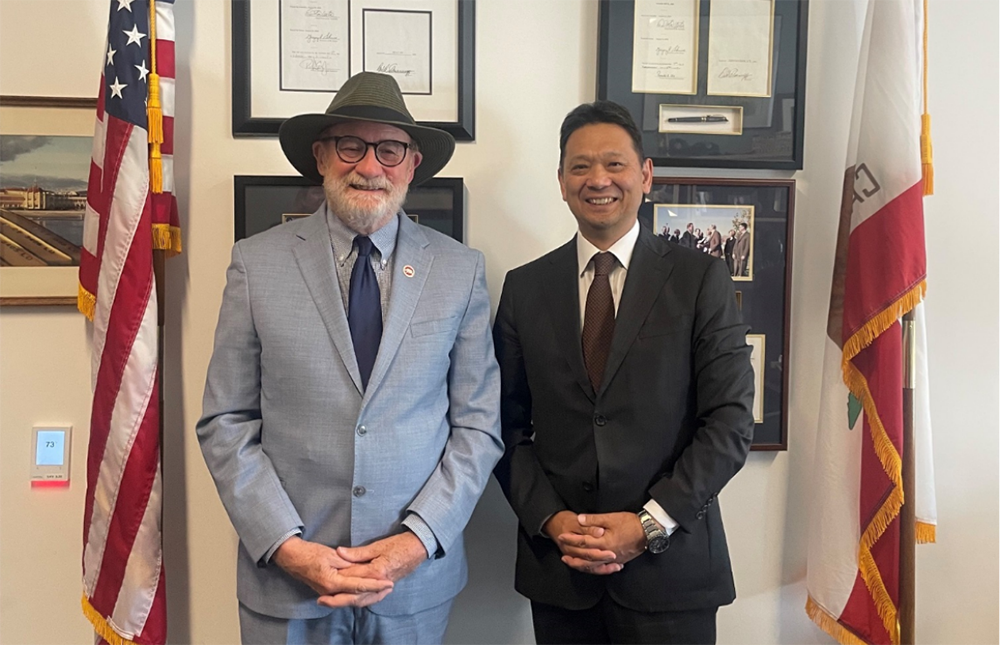 Senator Laird with Consul General of Japan Kotaro Otsuki.